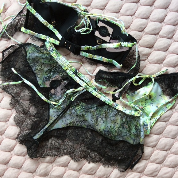 Sale 🛍 3 pcs Designer Black Label collection Bra+Panties - Picture 4 of 9